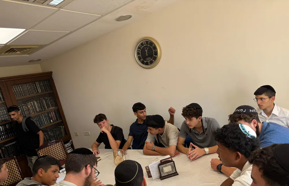 לימוד סביב השולחן