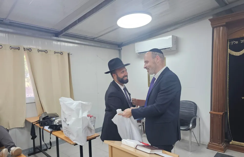 בין שנה לשנה