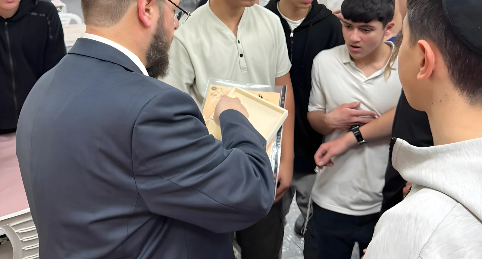 חדר בריחה בלי חדר
